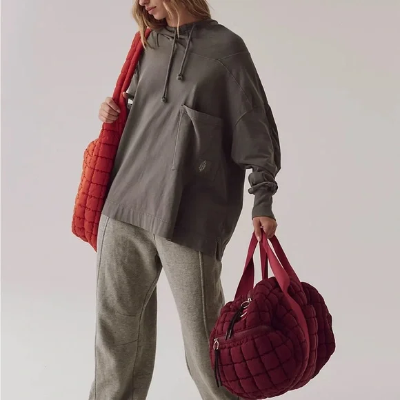 Hot Shot Hooded Layer hoodie size medium EUC retails $60 - Picture 2 of 10